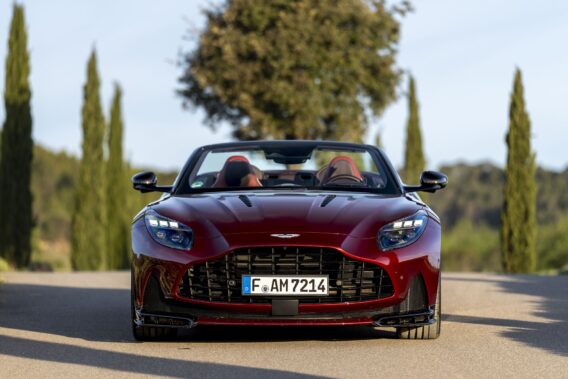 Aston Martin DB12 S Volante