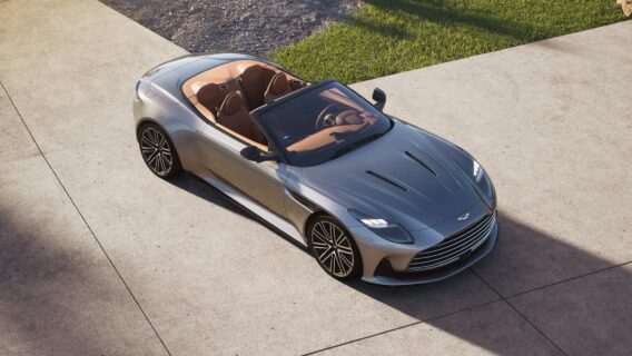 Aston Martin DB12 Volante