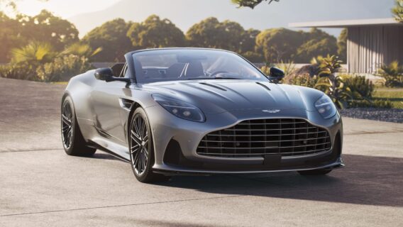 Aston Martin DB12 Volante