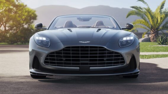 Aston Martin DB12 Volante
