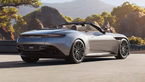 Aston Martin DB12