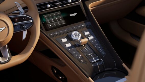 Aston Martin DB12 Volante