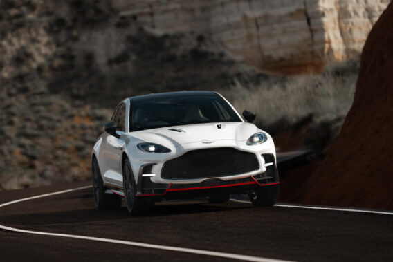 Aston Martin DBX S