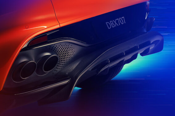 Aston Martin DBX707