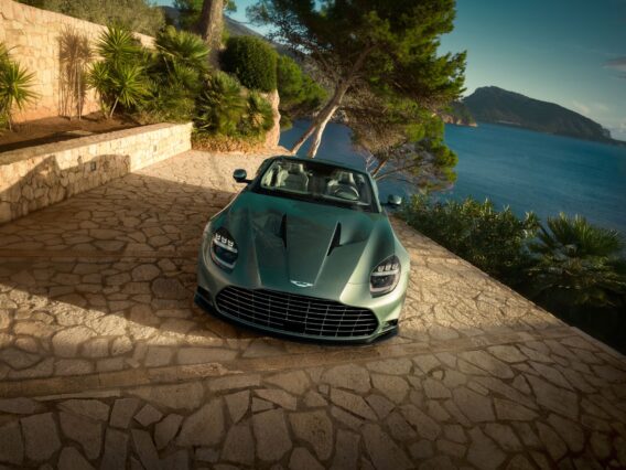Aston Martin Vanquish Volante