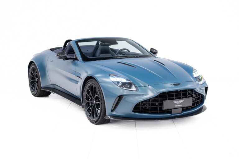 Aston Martin V8 Vantage Roadster 26MY 4.0