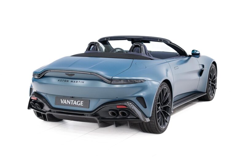 Aston Martin V8 Vantage Roadster 26MY 4.0