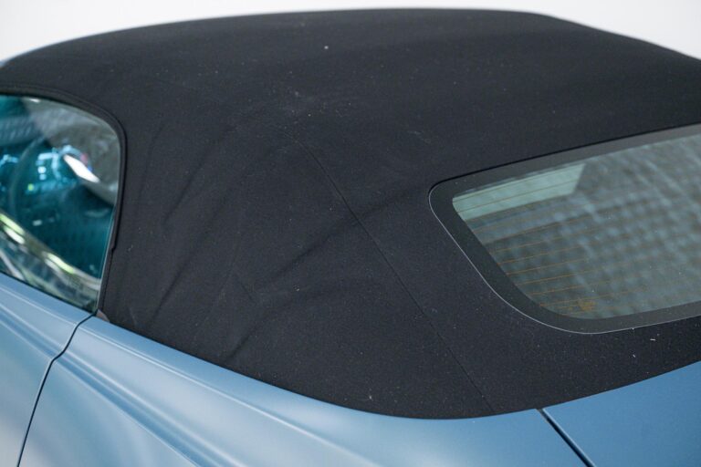 Aston Martin V8 Vantage Roadster 26MY 4.0