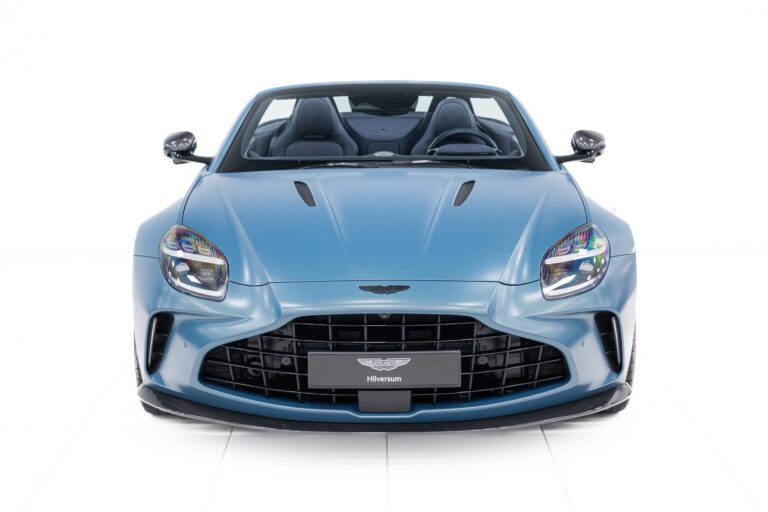 Aston Martin V8 Vantage Roadster 26MY 4.0