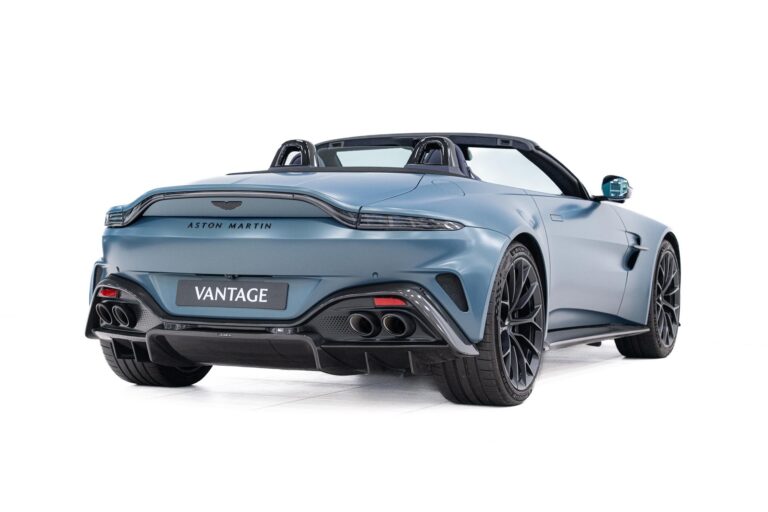 Aston Martin V8 Vantage Roadster 26MY 4.0