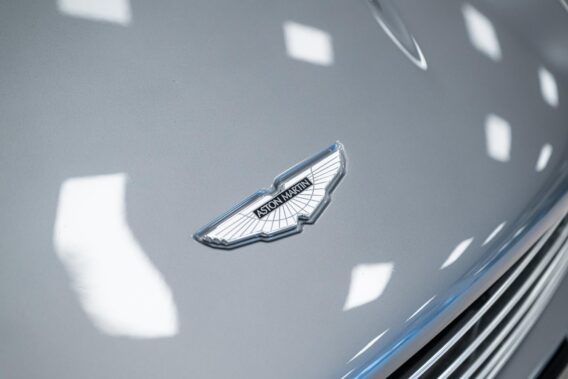 Aston Martin DBS Volante