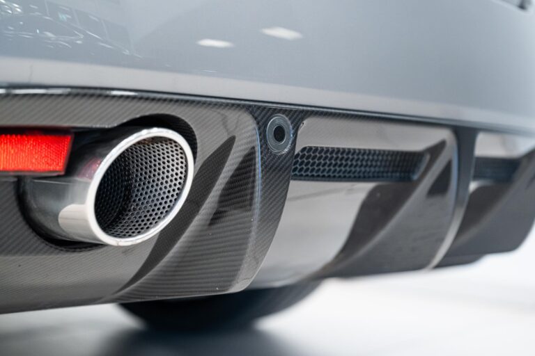 Aston Martin DBS Volante