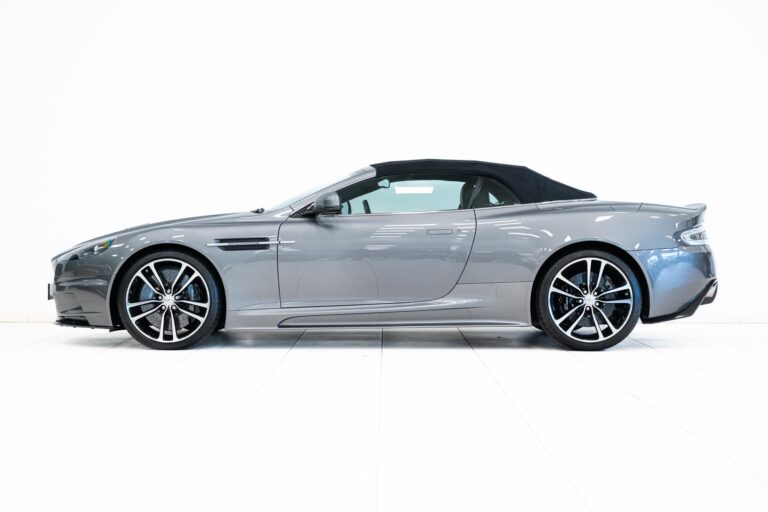 Aston Martin DBS Volante