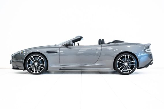 Aston Martin DBS Volante