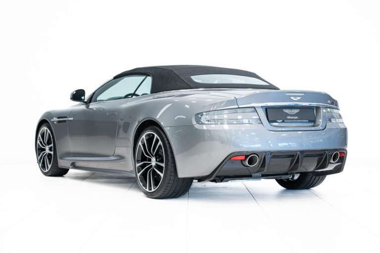Aston Martin DBS Volante