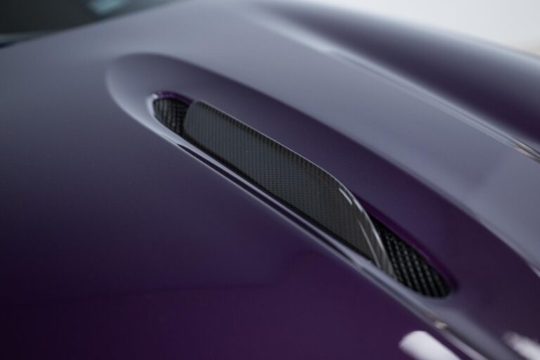 Aston Martin DBX 707