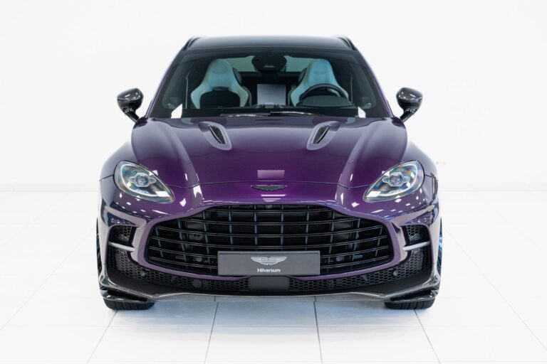 Aston Martin DBX 707
