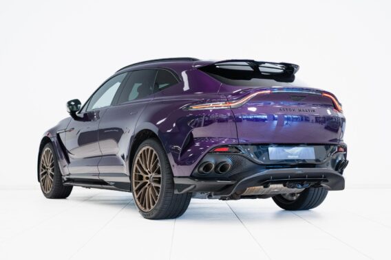 Aston Martin DBX 707