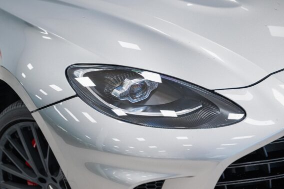 Aston Martin DBX 707