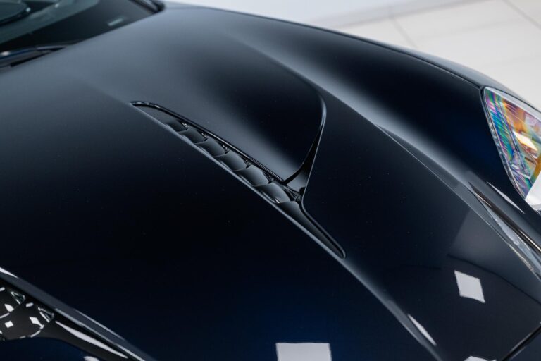 Aston Martin Vanquish Volante