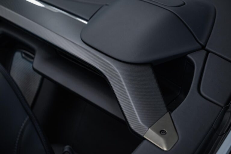 Aston Martin Vanquish Volante