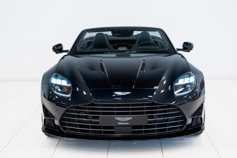 Aston Martin Vanquish Volante