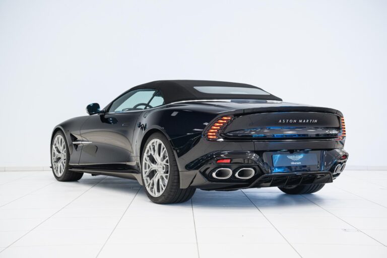Aston Martin Vanquish Volante
