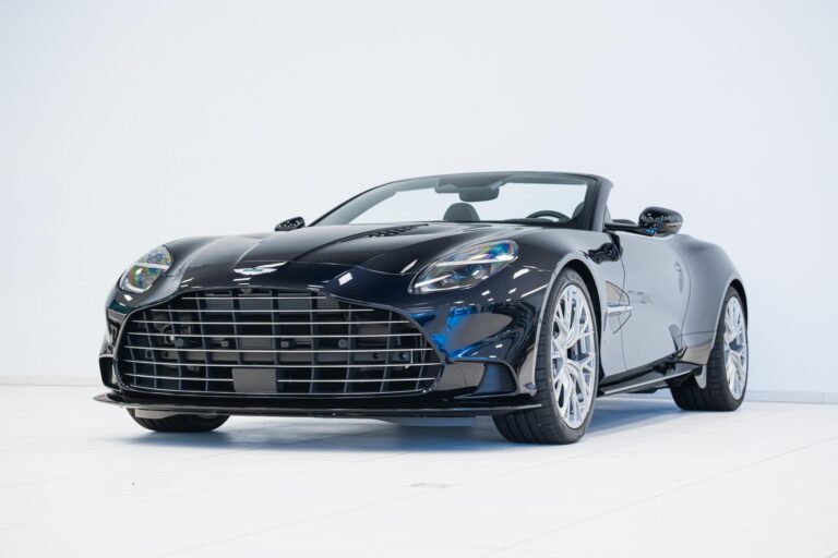 Aston Martin Vanquish Volante