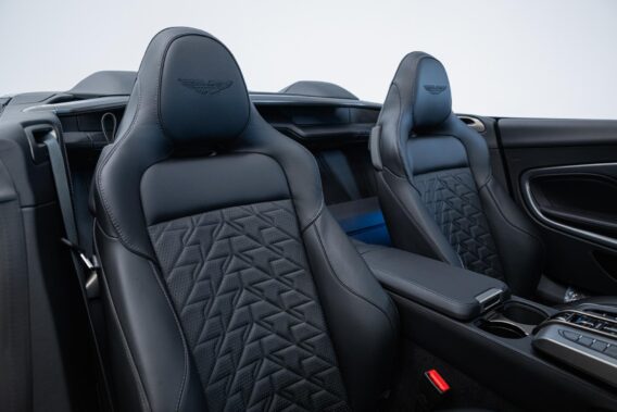 Aston Martin Vanquish Volante