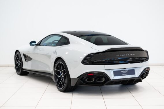Aston Martin Vanquish Coupe