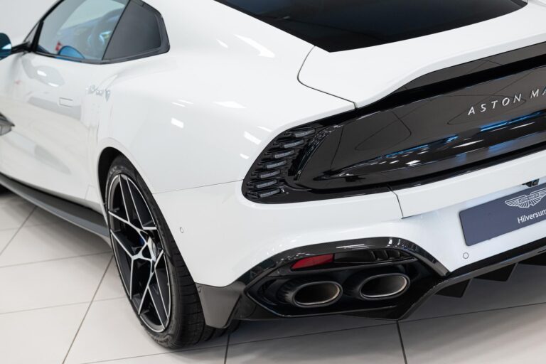 Aston Martin Vanquish Coupe