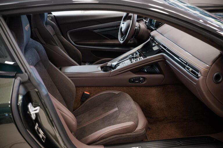Aston Martin DB12 S Coupe