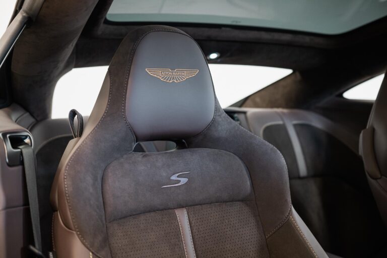 Aston Martin DB12 S Coupe
