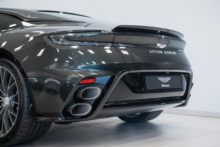 Aston Martin DB12 S Coupe
