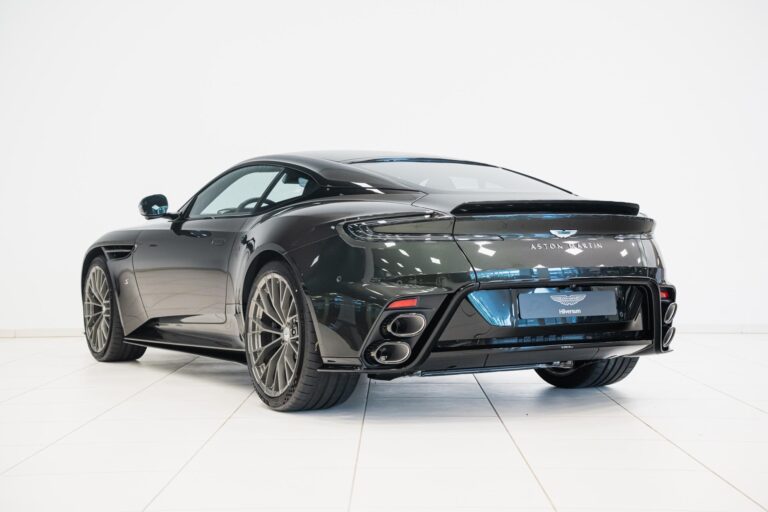 Aston Martin DB12 S Coupe