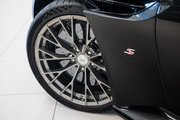 Aston Martin DB12 S Coupe
