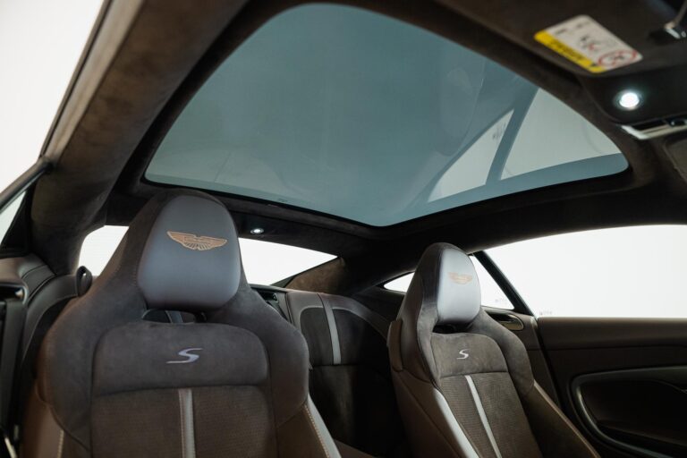 Aston Martin DB12 S Coupe