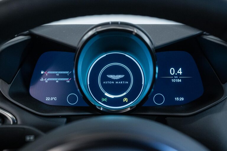 Aston Martin Vantage Coupe