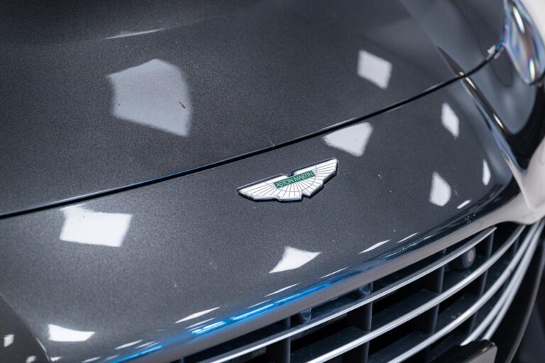 Aston Martin Vantage Coupe