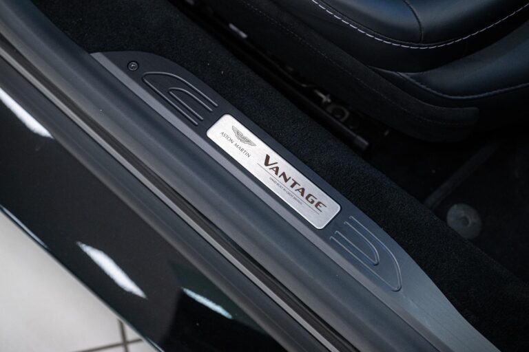 Aston Martin Vantage Coupe