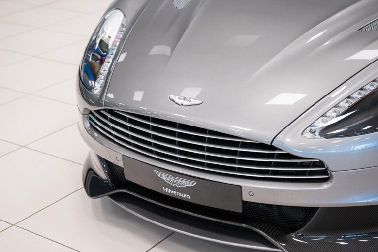 Aston Martin Vanquish Volante
