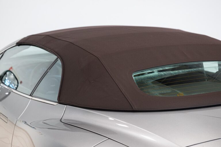 Aston Martin Vanquish Volante