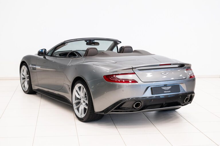 Aston Martin Vanquish Volante