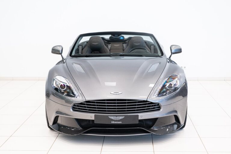 Aston Martin Vanquish Volante