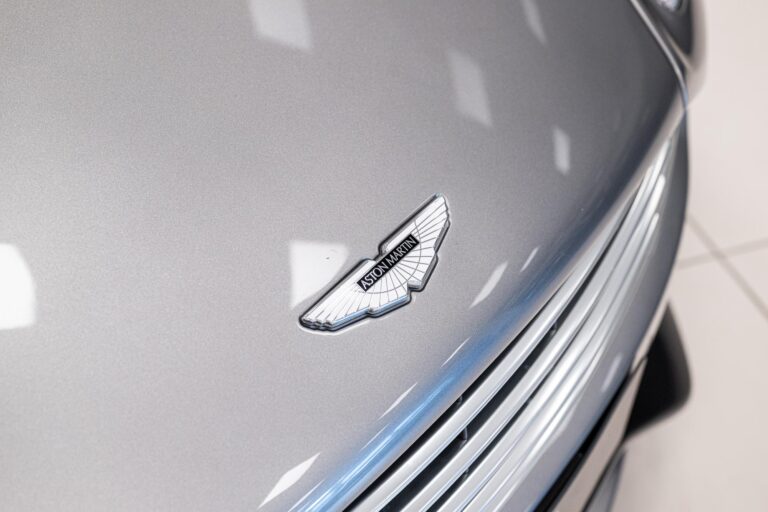 Aston Martin Vanquish Volante