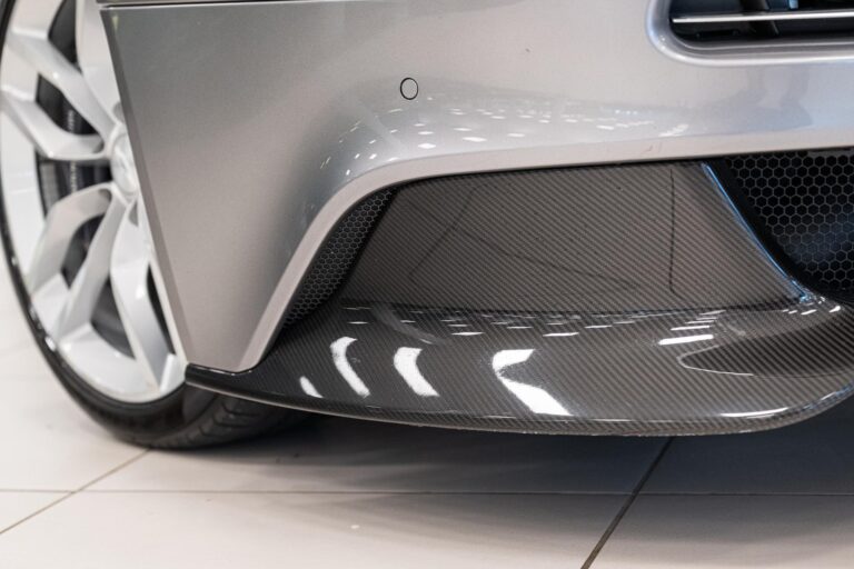 Aston Martin Vanquish Volante