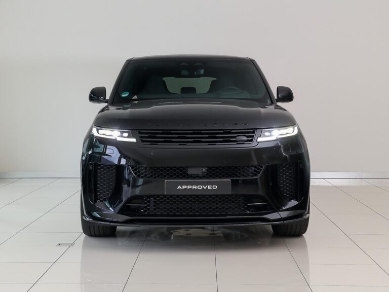 Land Rover Range Rover Sport 4.4 P635 SV Black