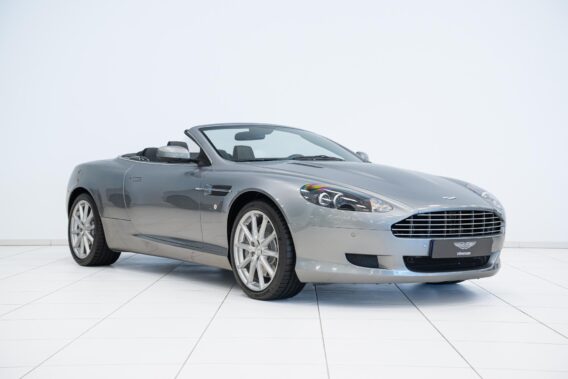 Aston Martin DB9 Volante