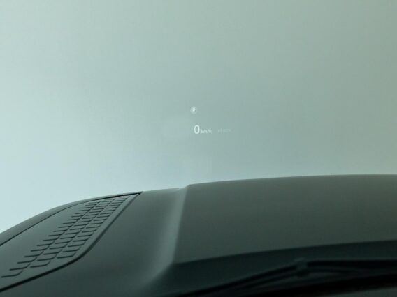 Land Rover Defender 2.0 P300e 110 Dynamic Edition