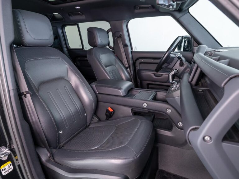 Land Rover Defender 110 2.0 P400e 110 X-Dynamic HSE